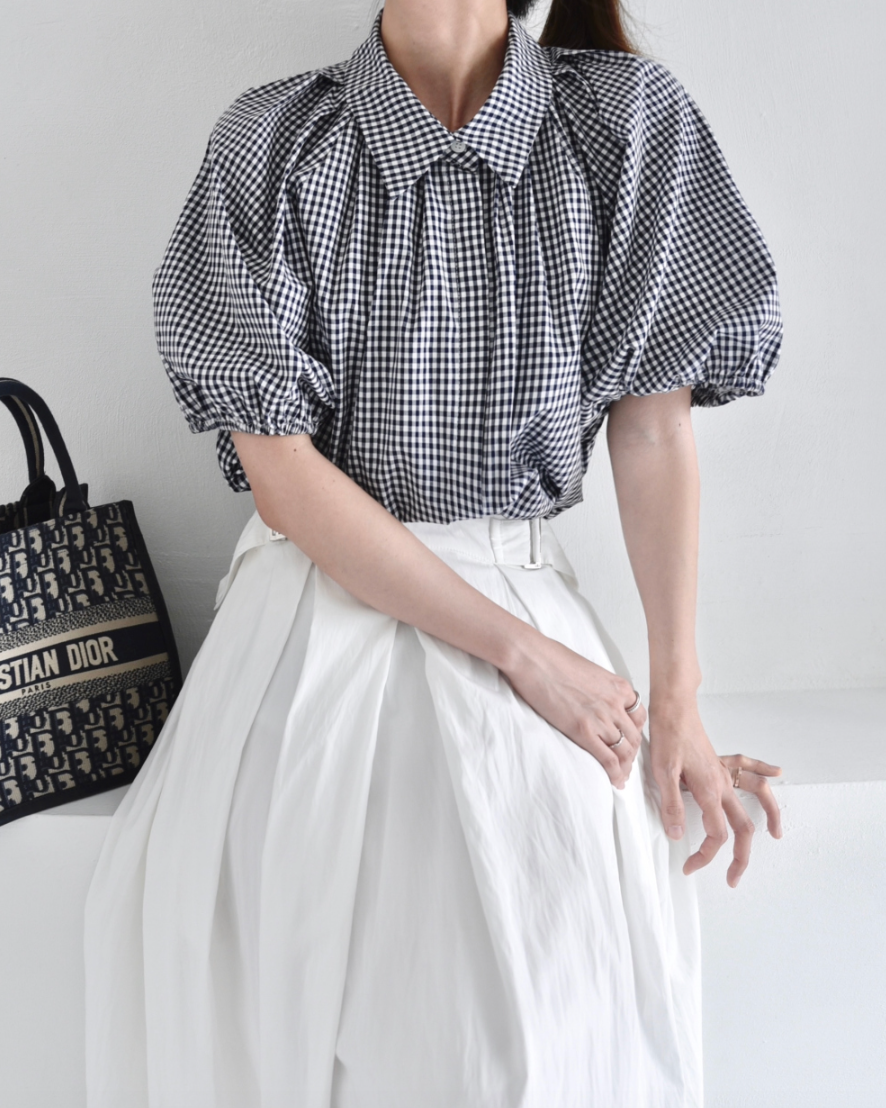 Gingham puff shirt