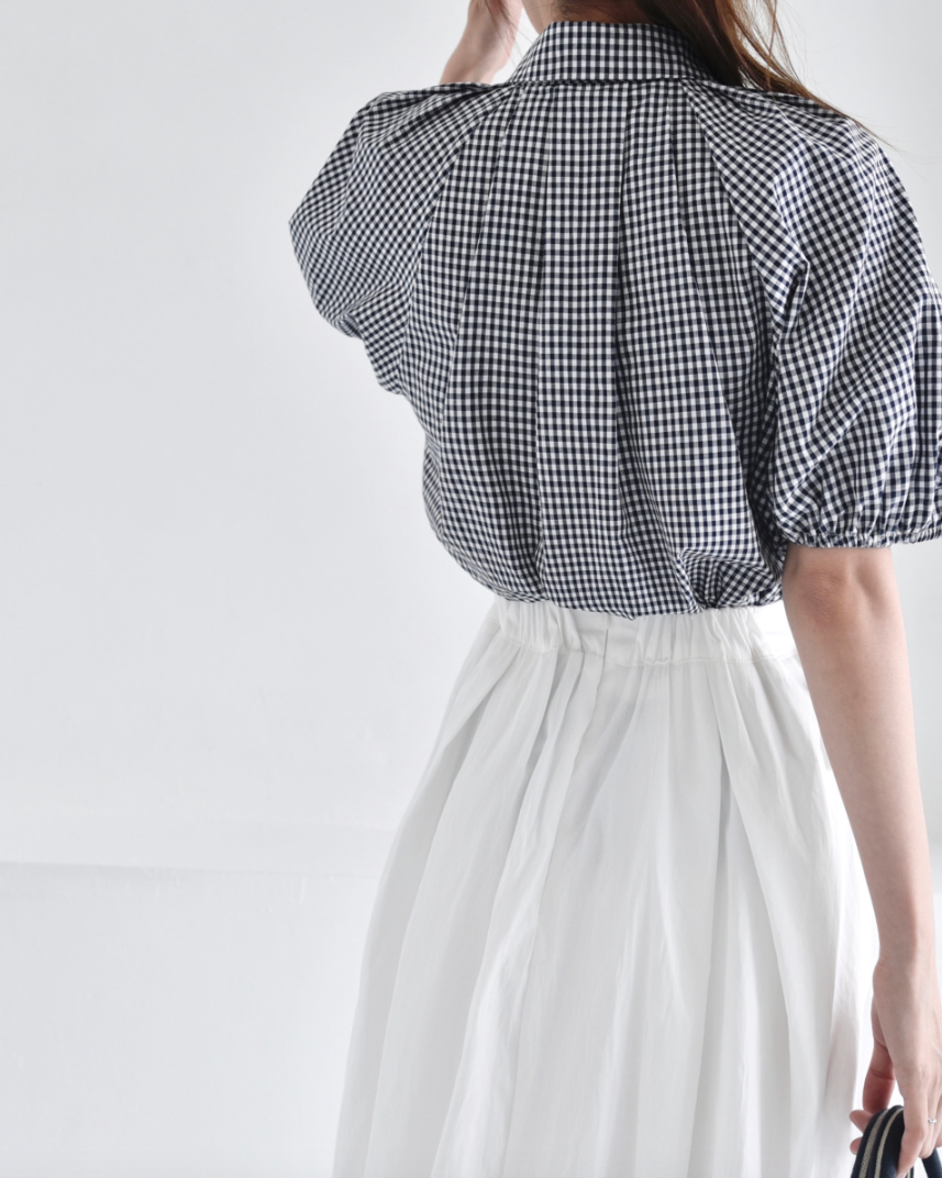 Gingham puff shirt