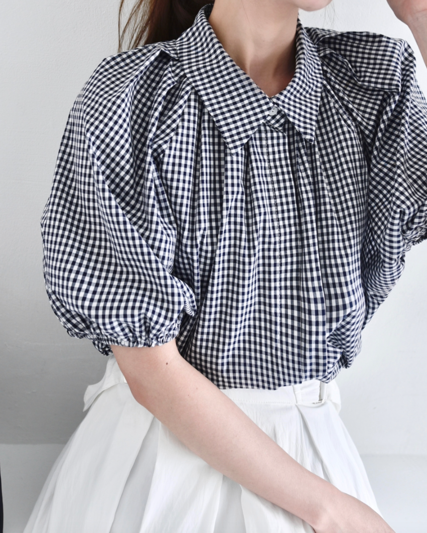 Gingham puff shirt
