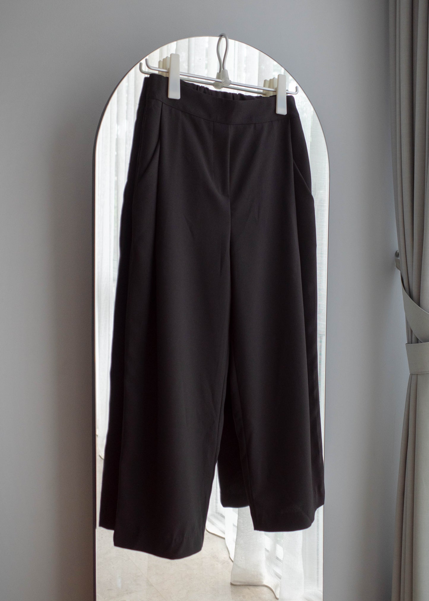 Summer pintuck slacks