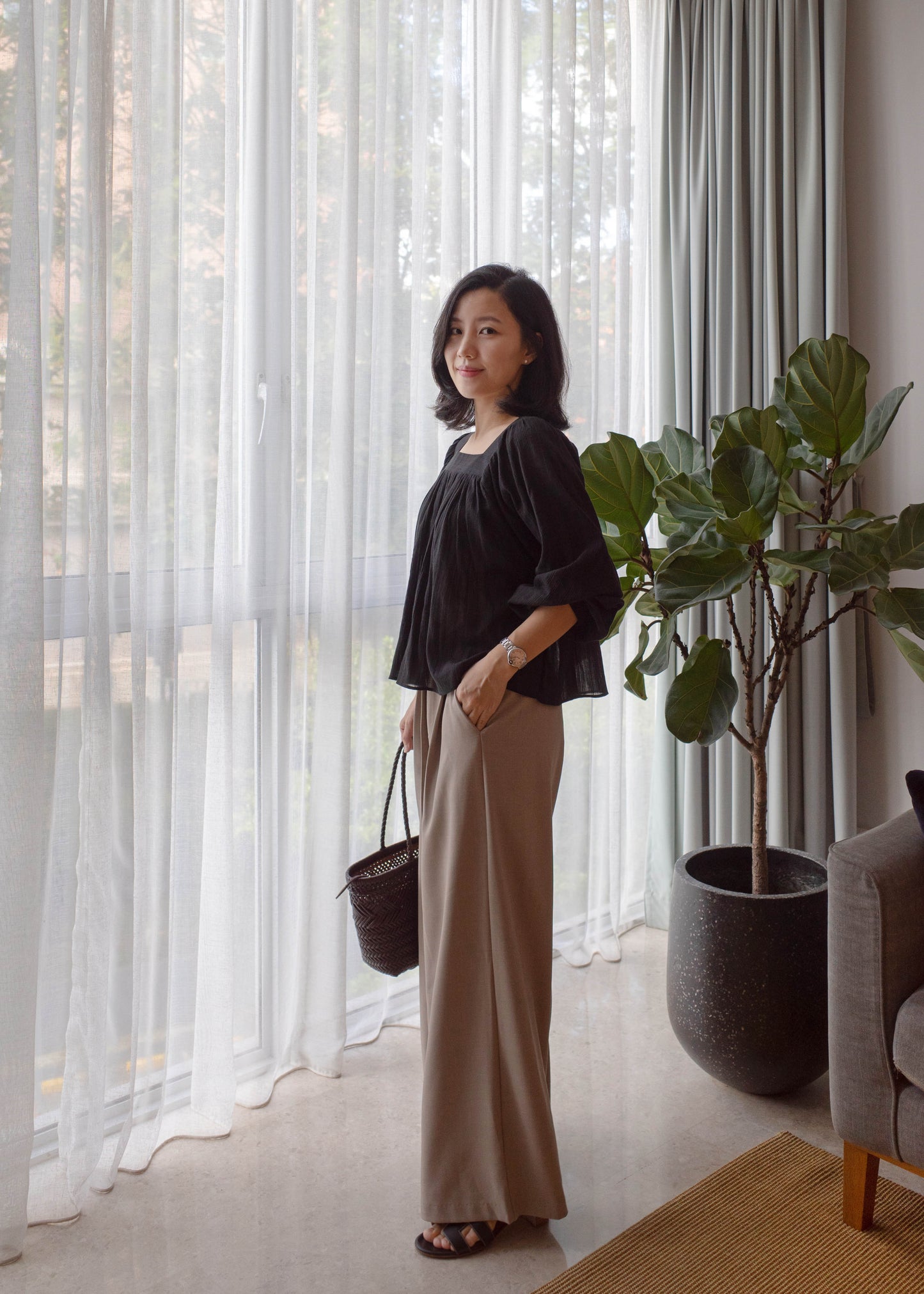 Balloon square neck blouse