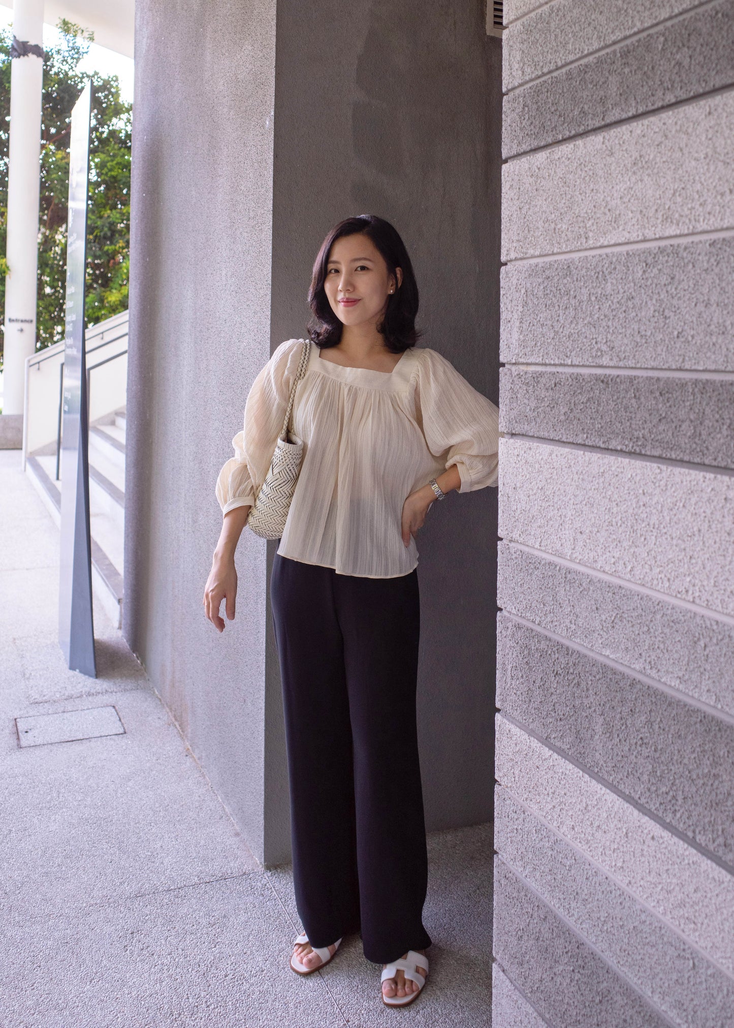 Balloon square neck blouse