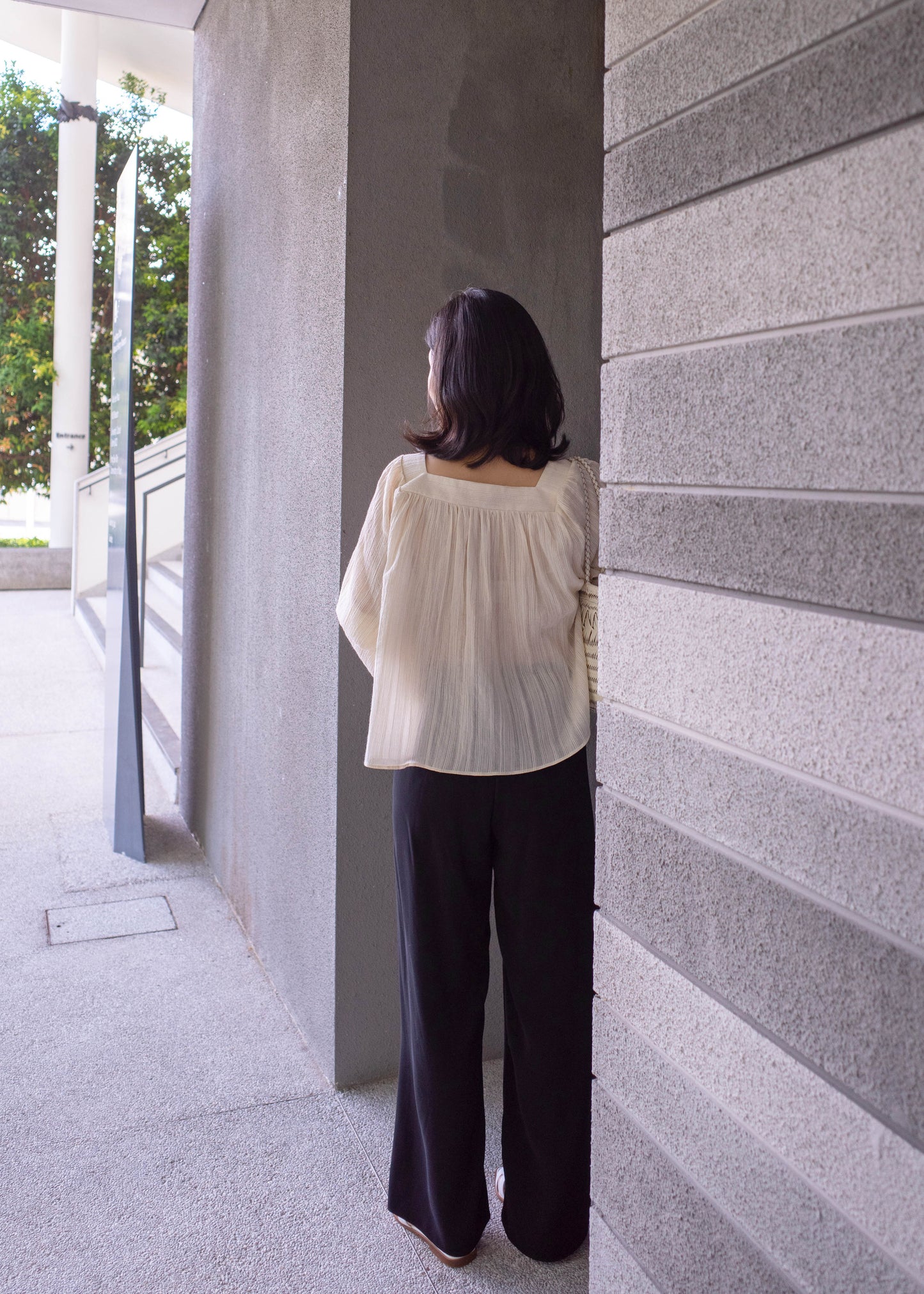 Balloon square neck blouse