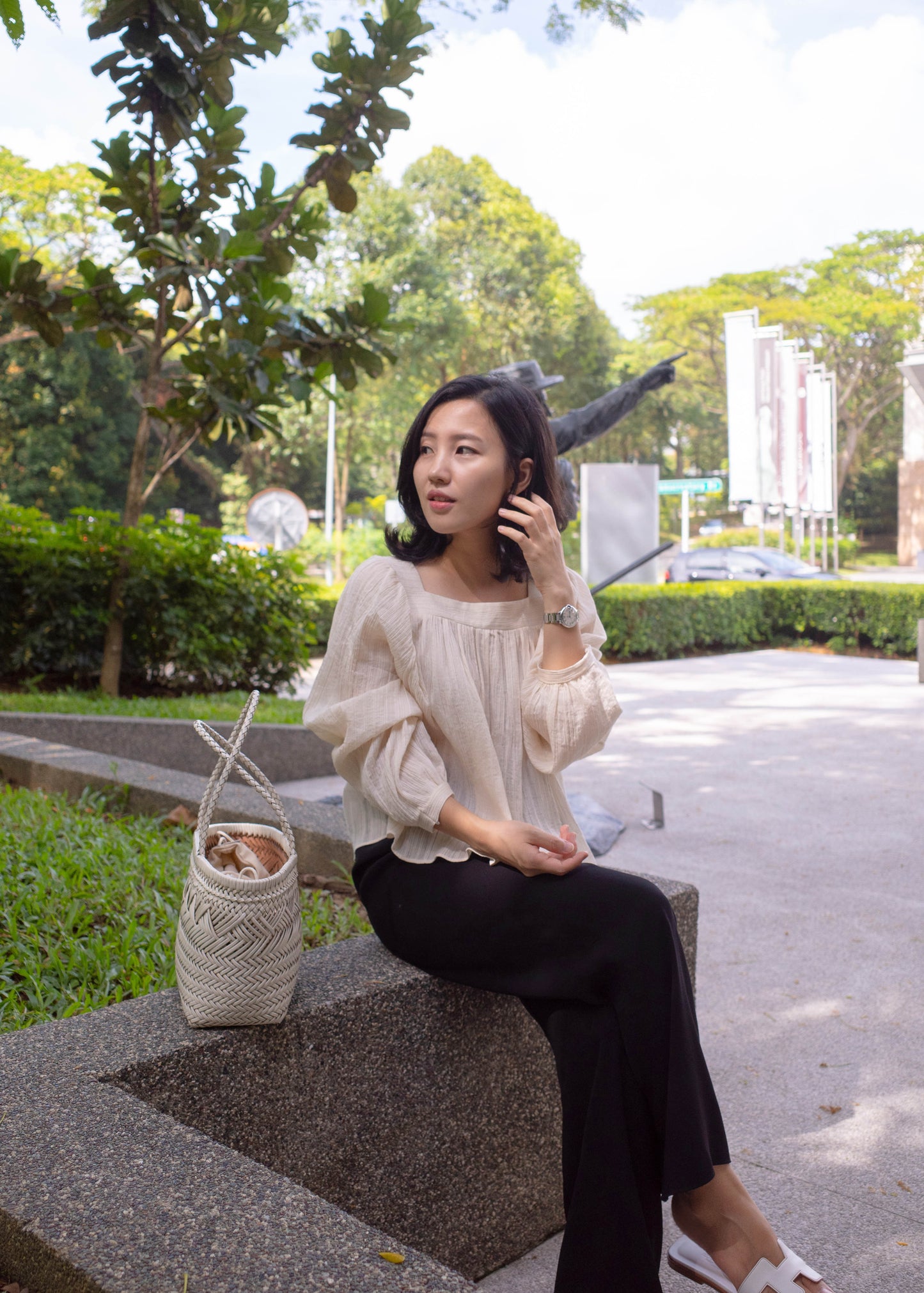 Balloon square neck blouse