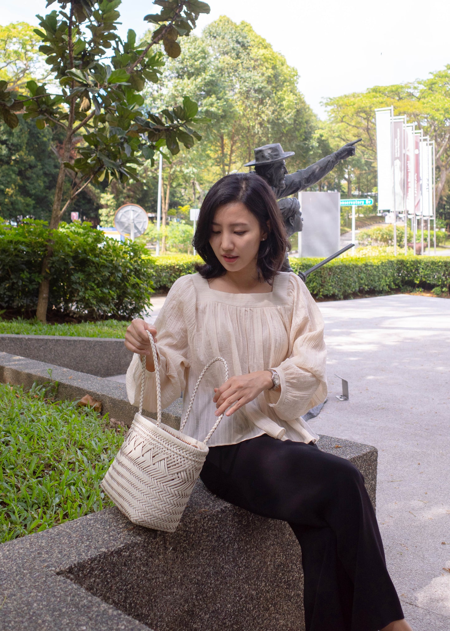 Balloon square neck blouse