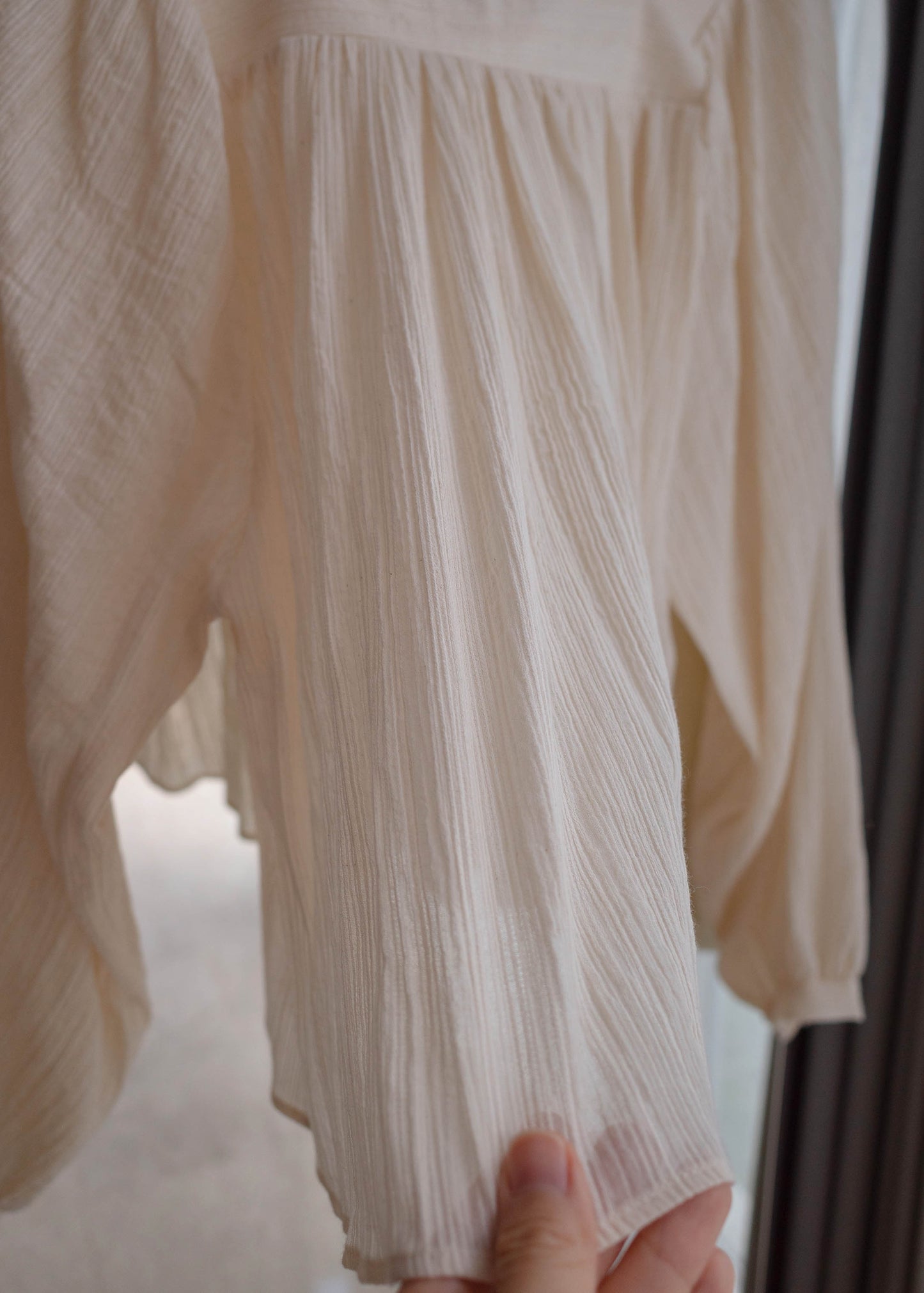Balloon square neck blouse