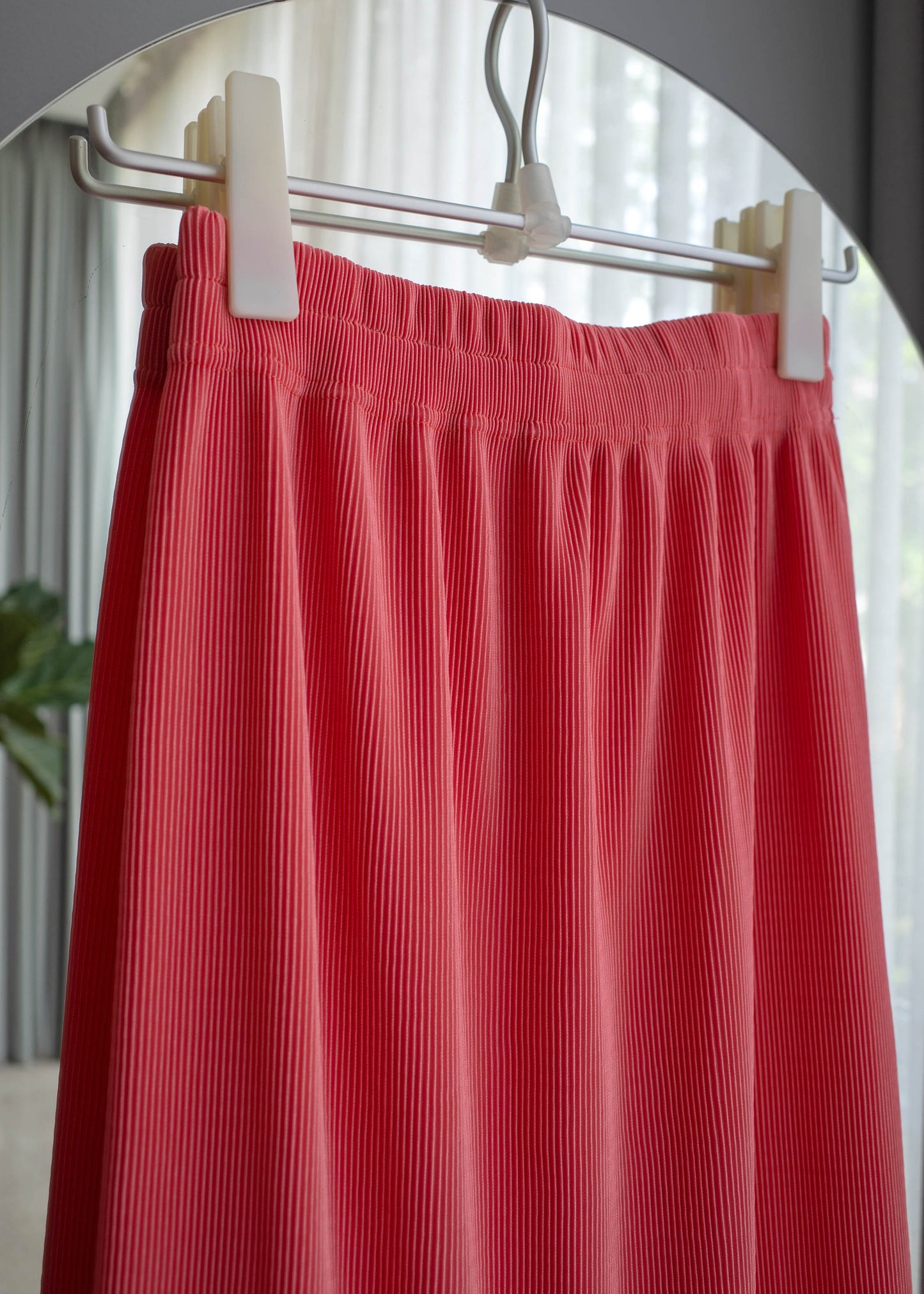 Pleats long skirt