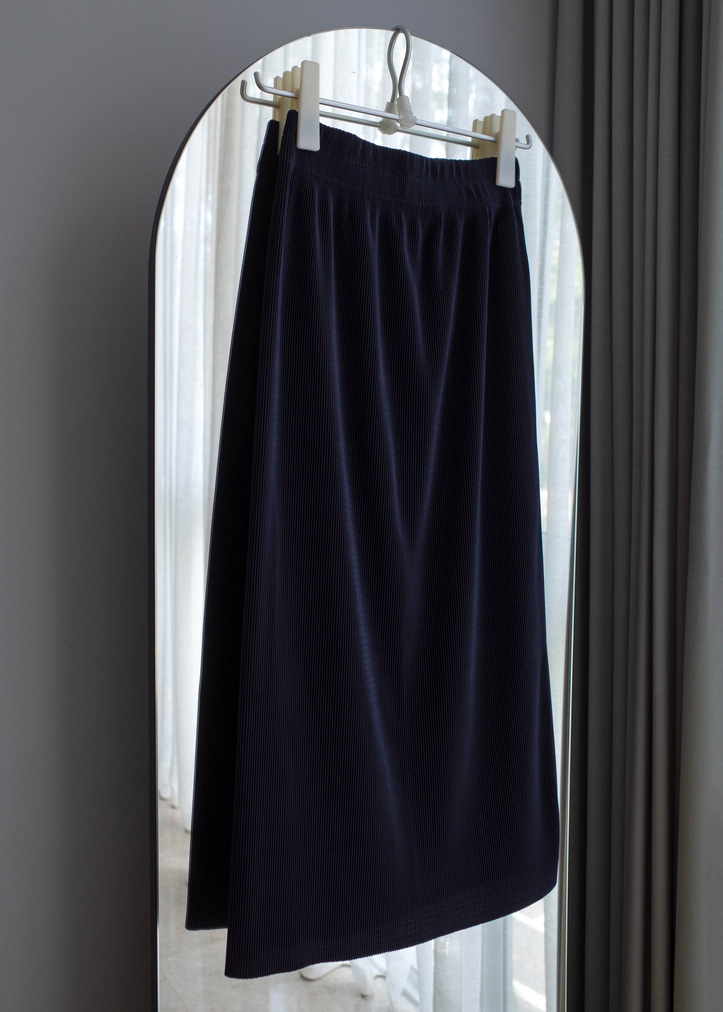 Pleats long skirt