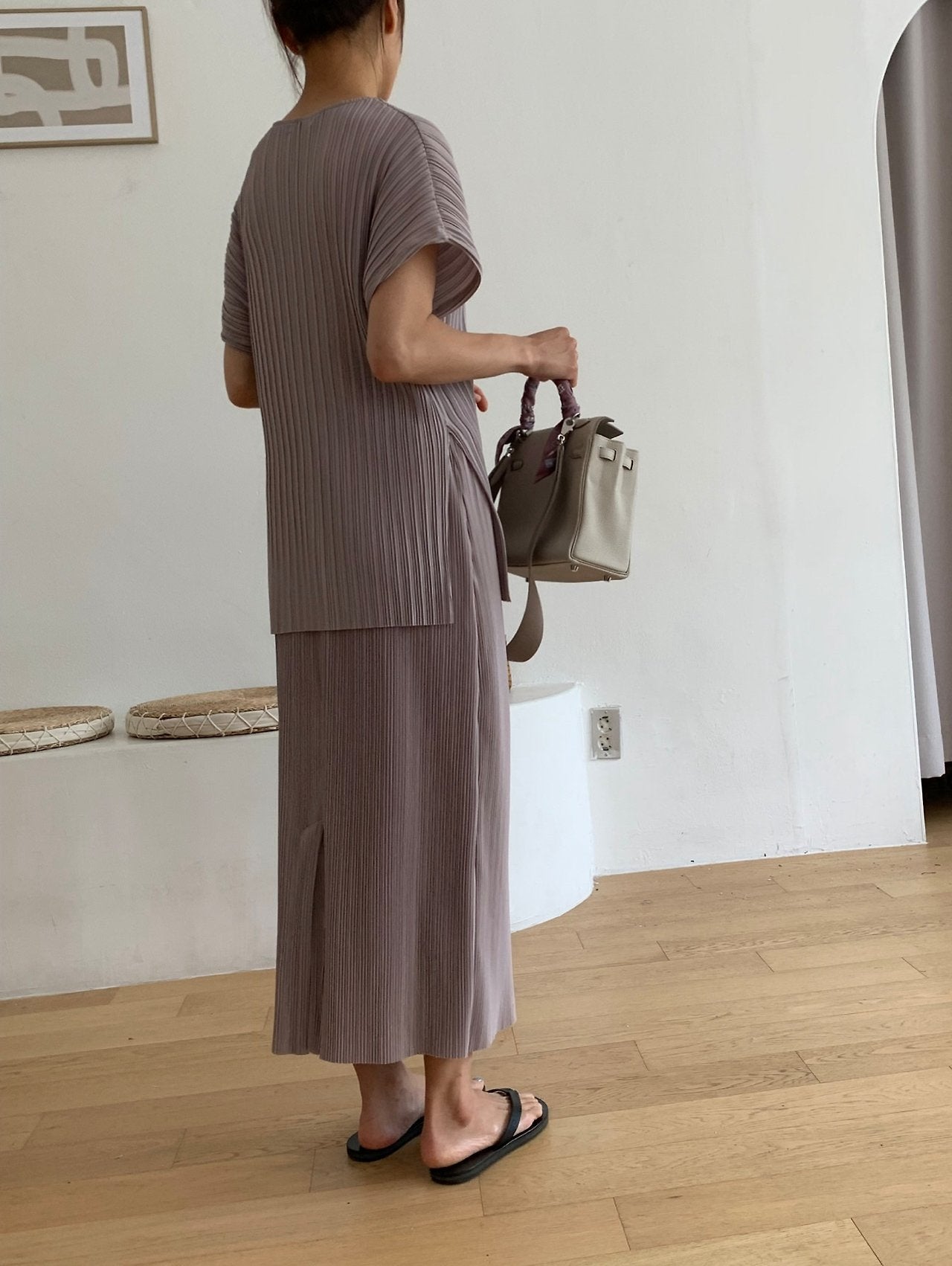 Pleats blouse and skirt set
