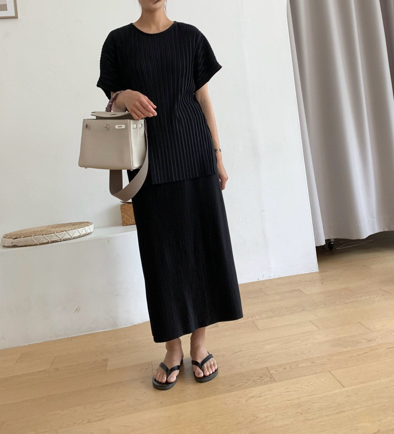 Pleats blouse and skirt set