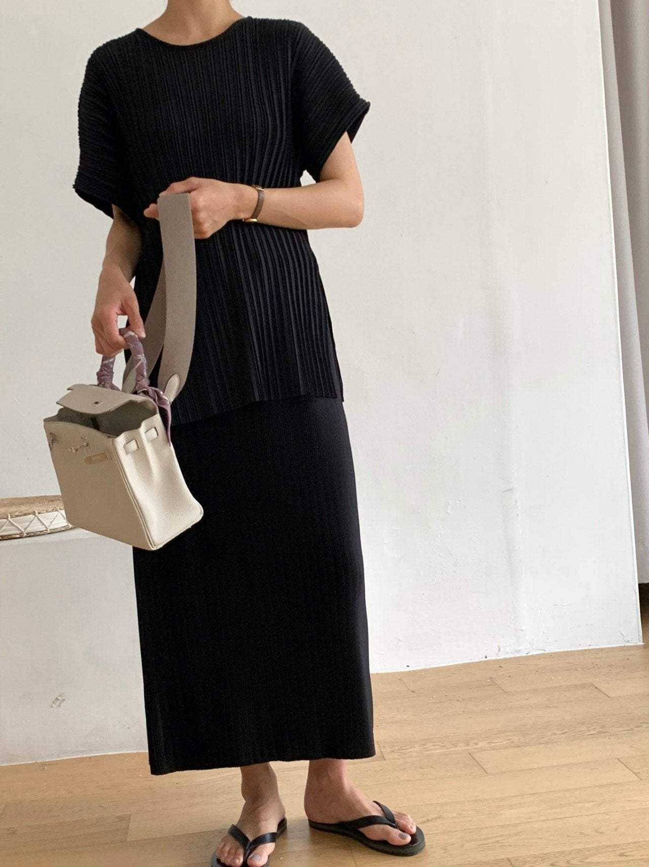 Pleats blouse and skirt set