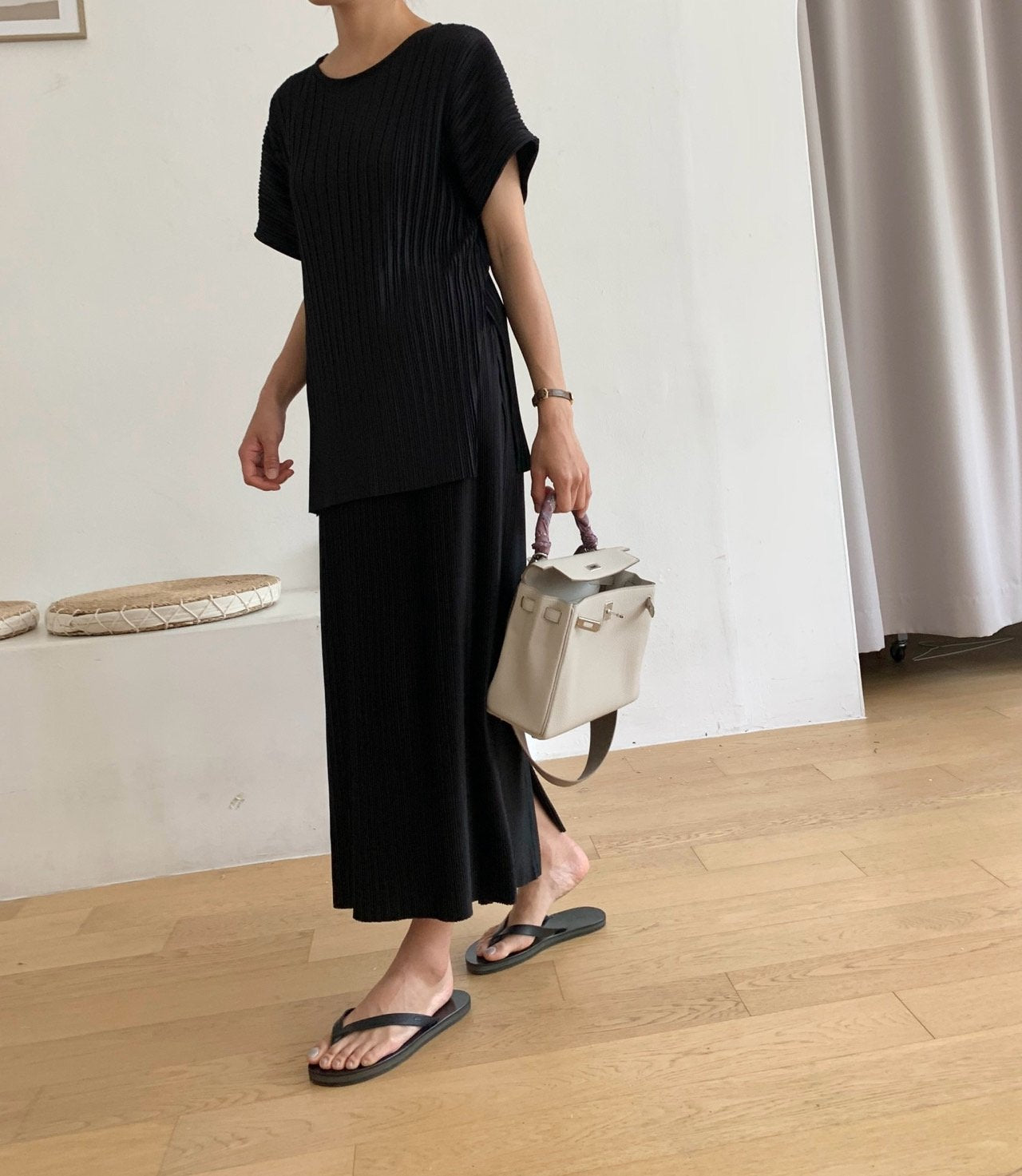 Pleats blouse and skirt set