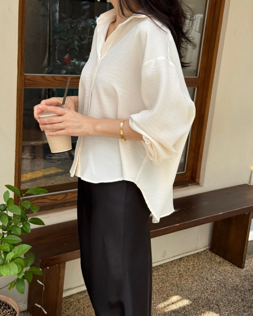 Silky semi cropped blouse