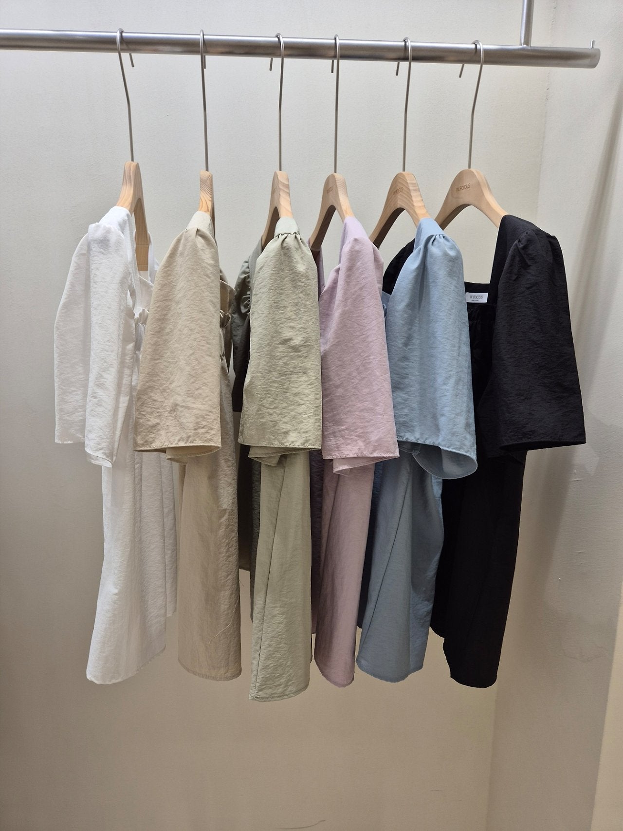Nylon shirring blouse