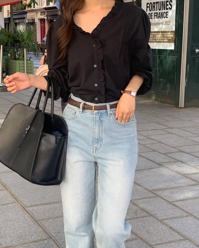 Cotton frill blouse