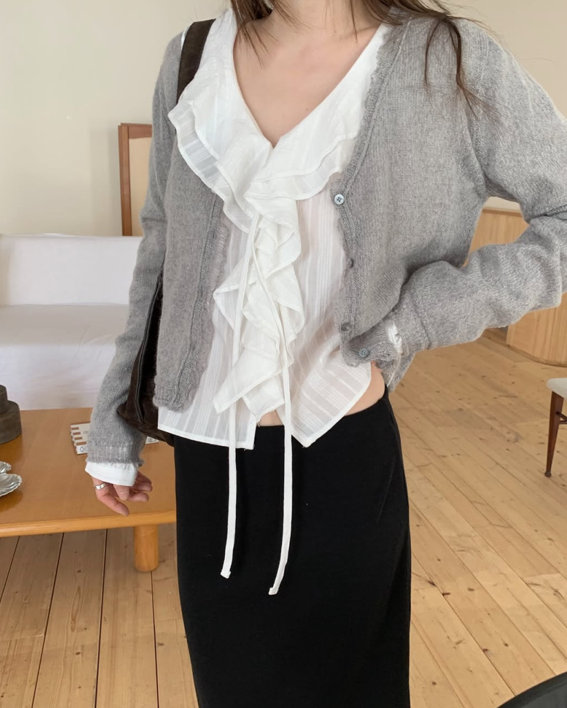 Ruffle lace collar blouse