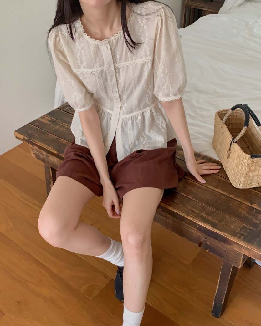 Lulu lace blouse
