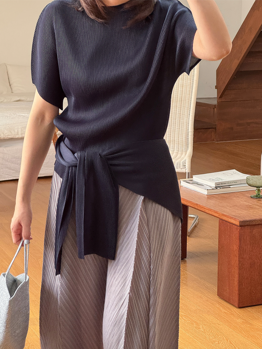 Shawl set pleats blouse