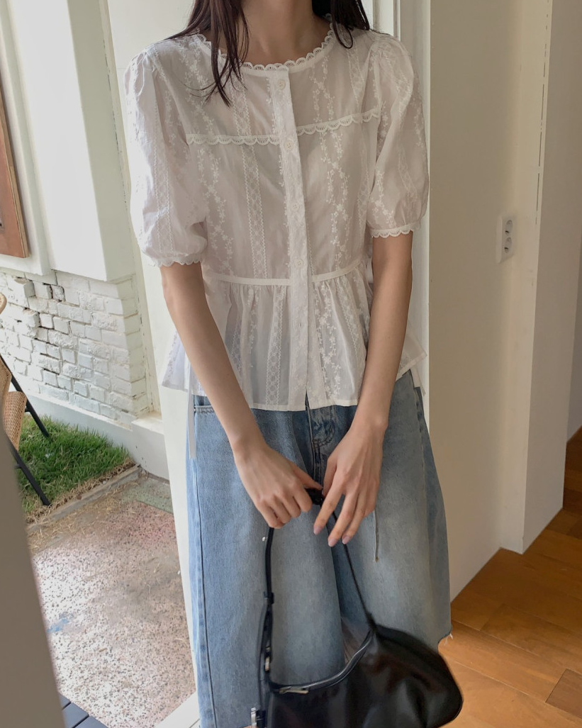 Lulu lace blouse
