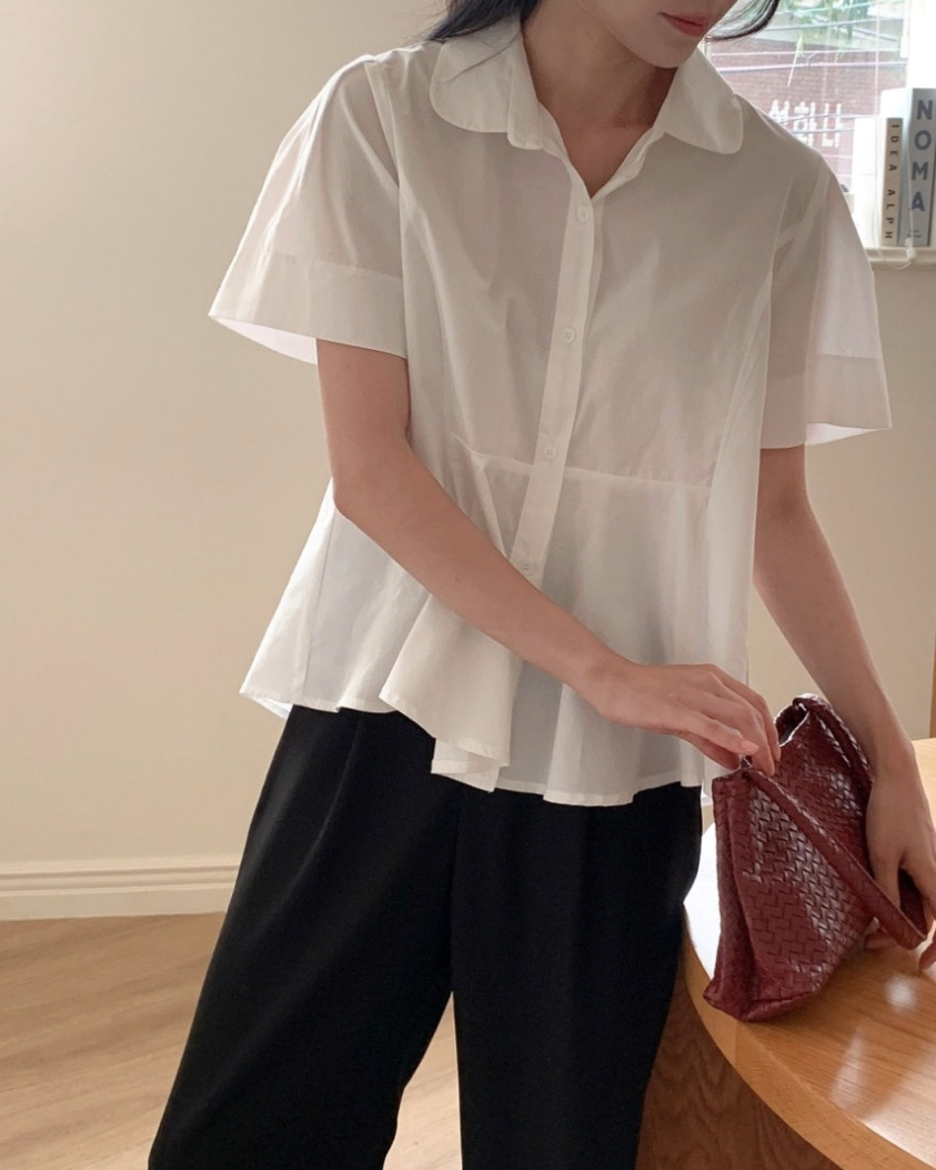 Back pleats shirt