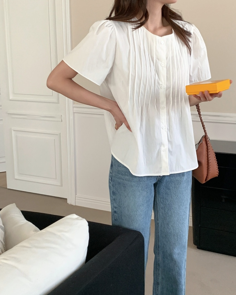 Pintuck blouse