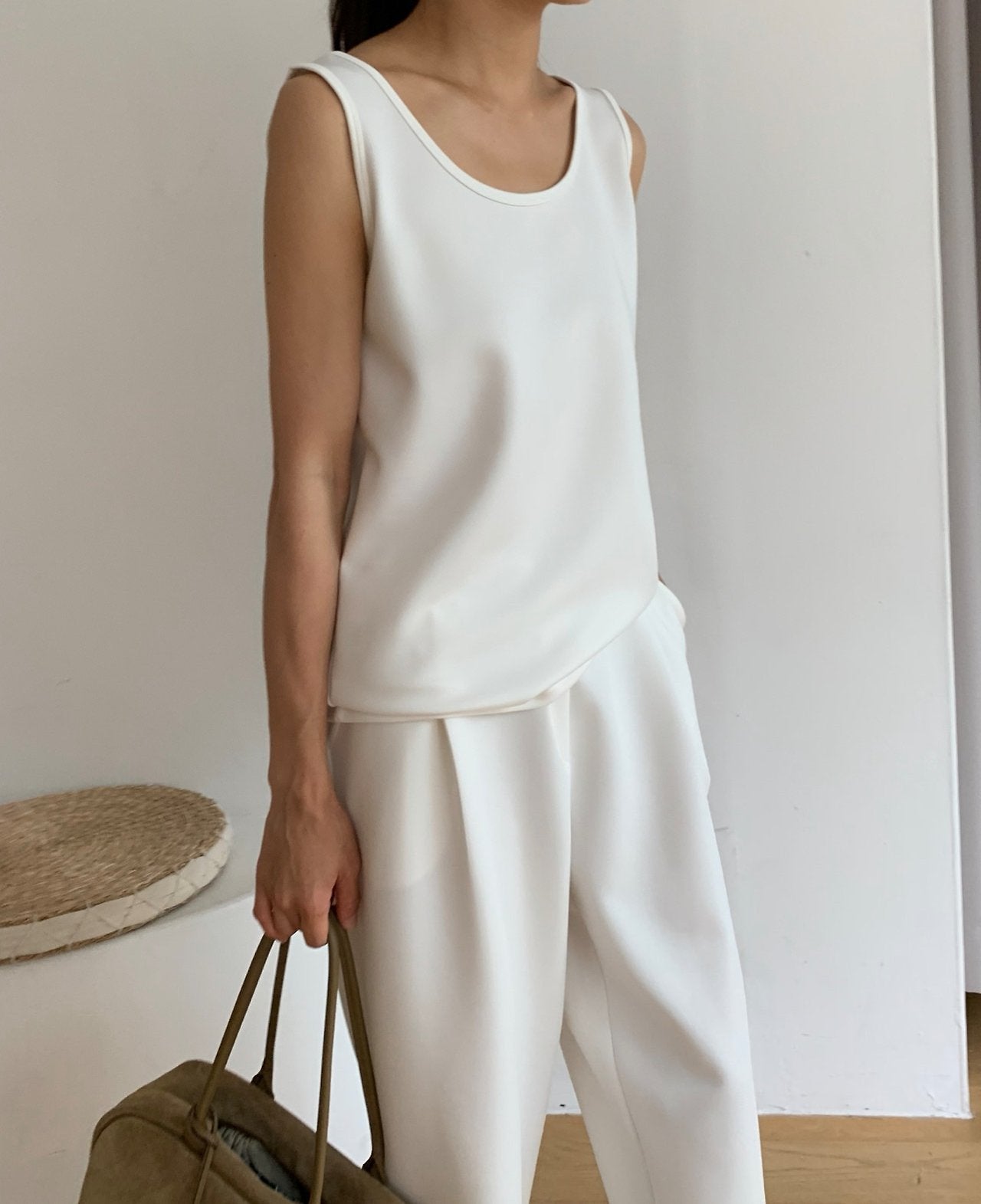 Jelly sleeveless top