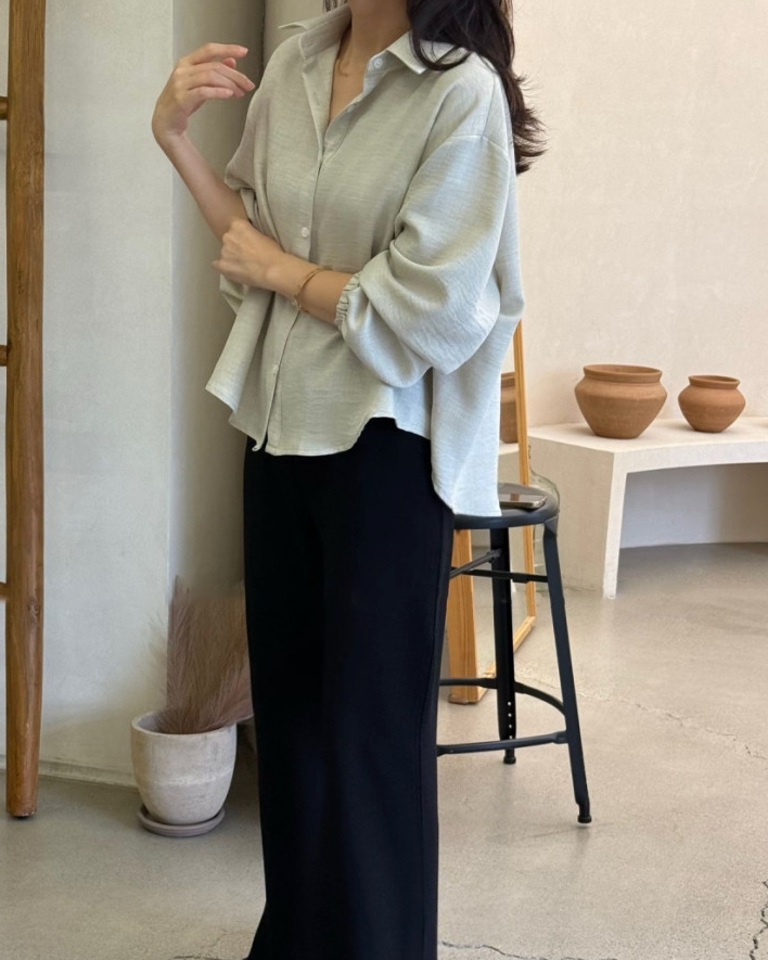 Silky semi cropped blouse