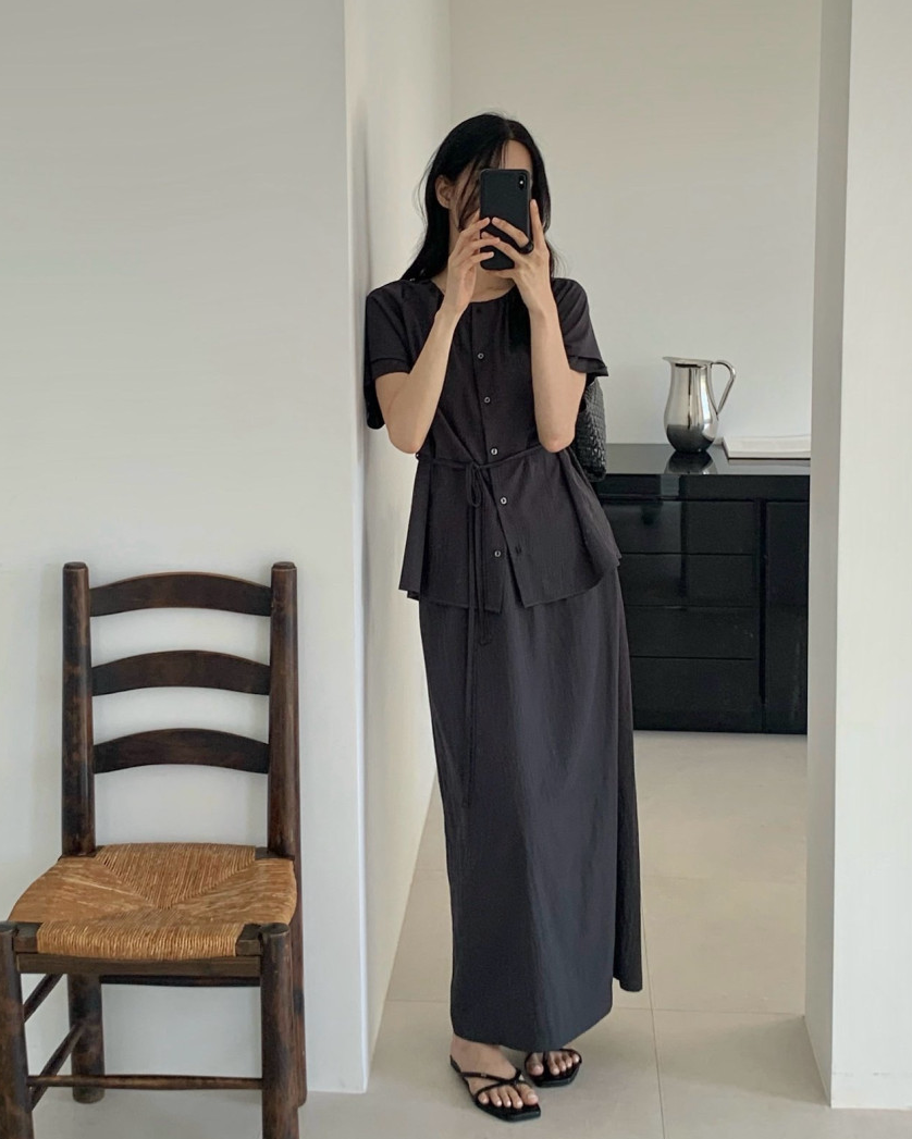 Wing sleeves blouse/ Skirt