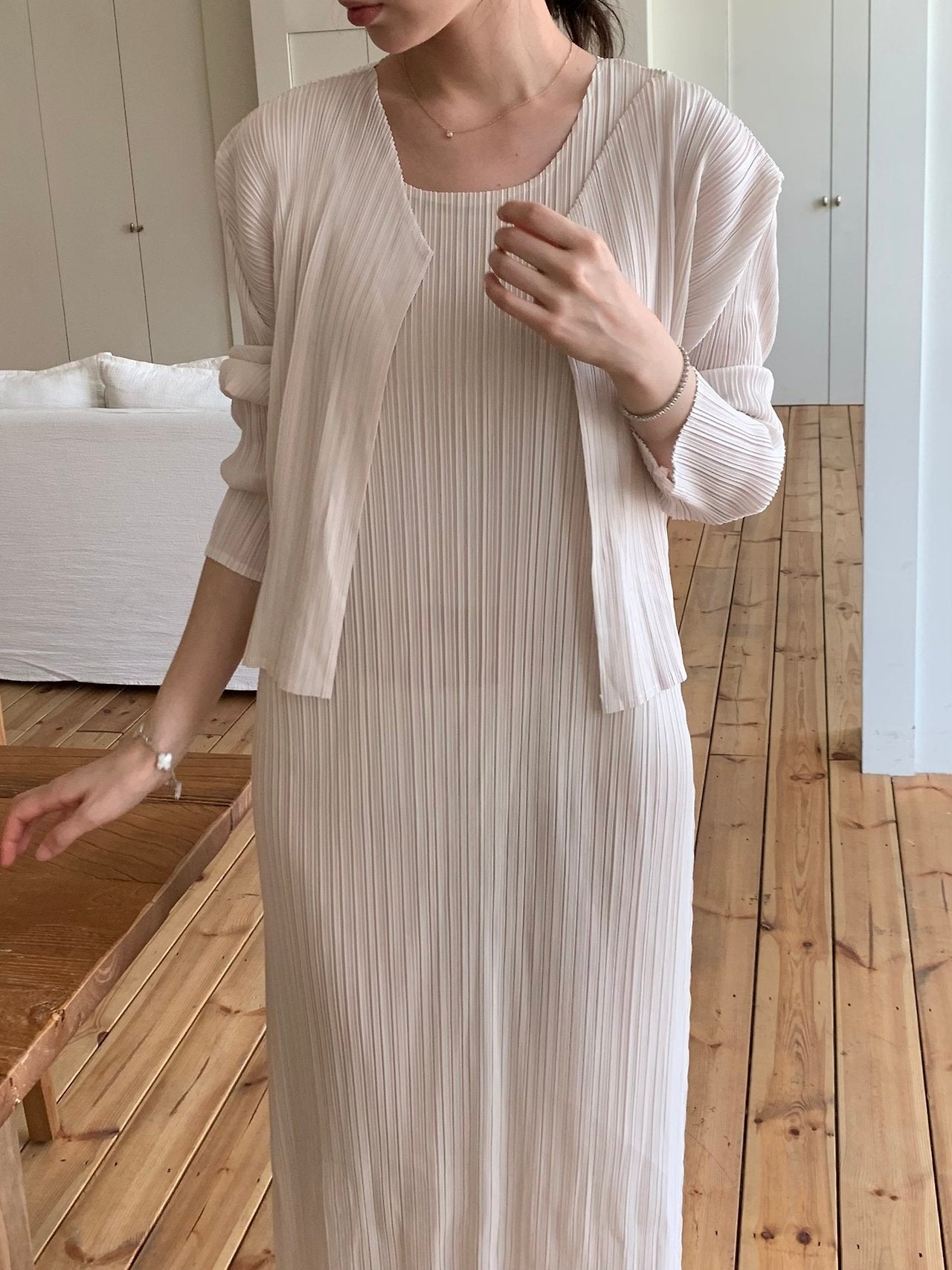 Pleats cardigan set