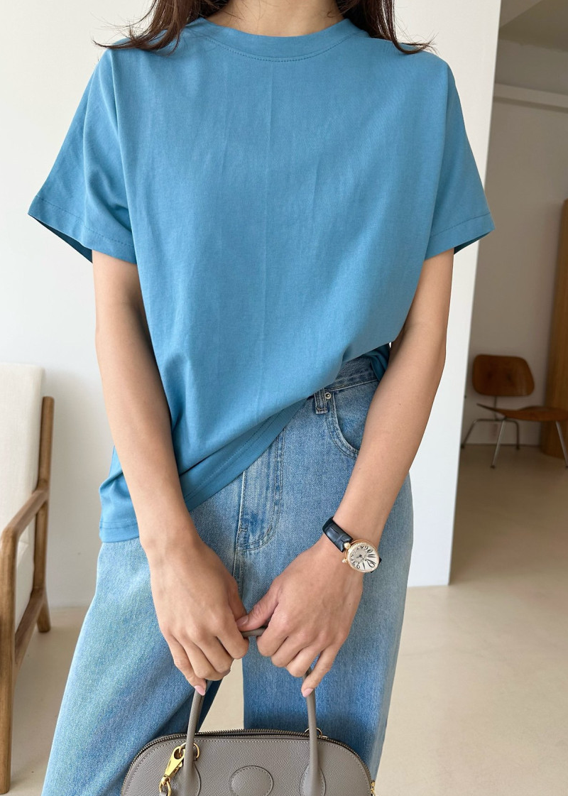 Batwing sleeves t-shirt