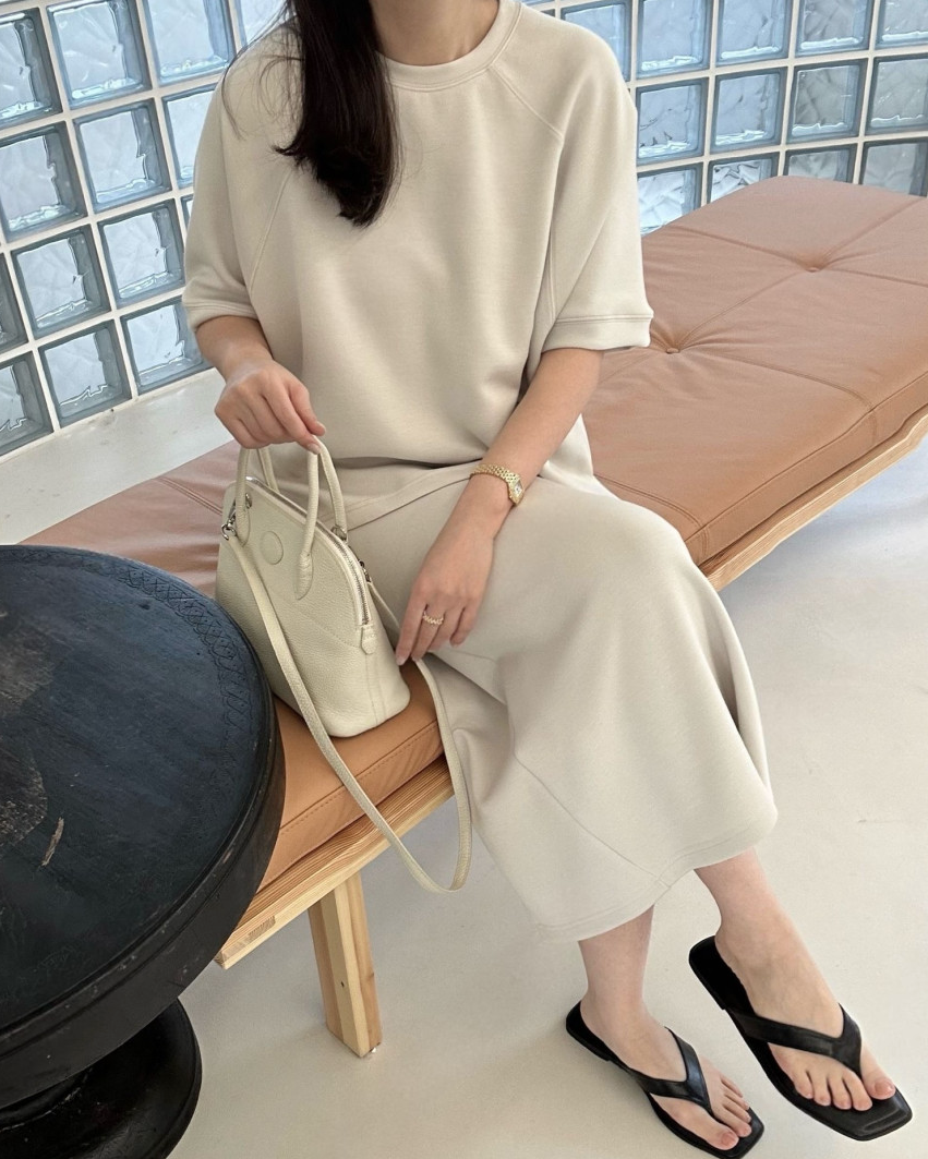 Raglan top & skirt set