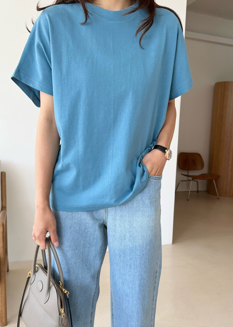 Batwing sleeves t-shirt