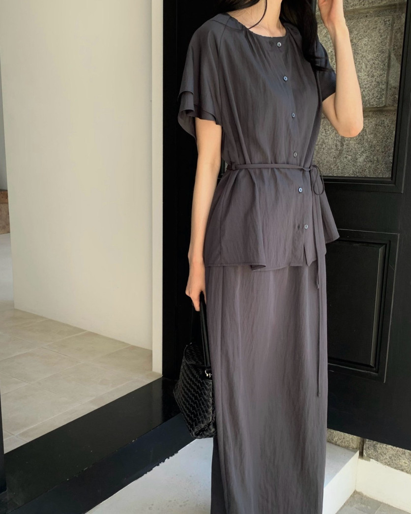 Wing sleeves blouse/ Skirt