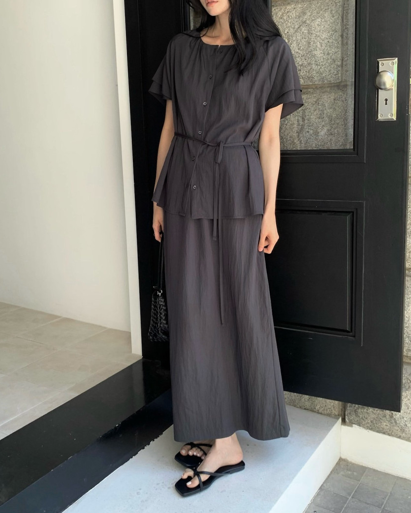 Wing sleeves blouse/ Skirt