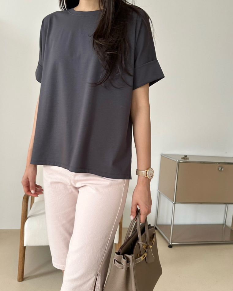 Silky wide cuff T-shirt