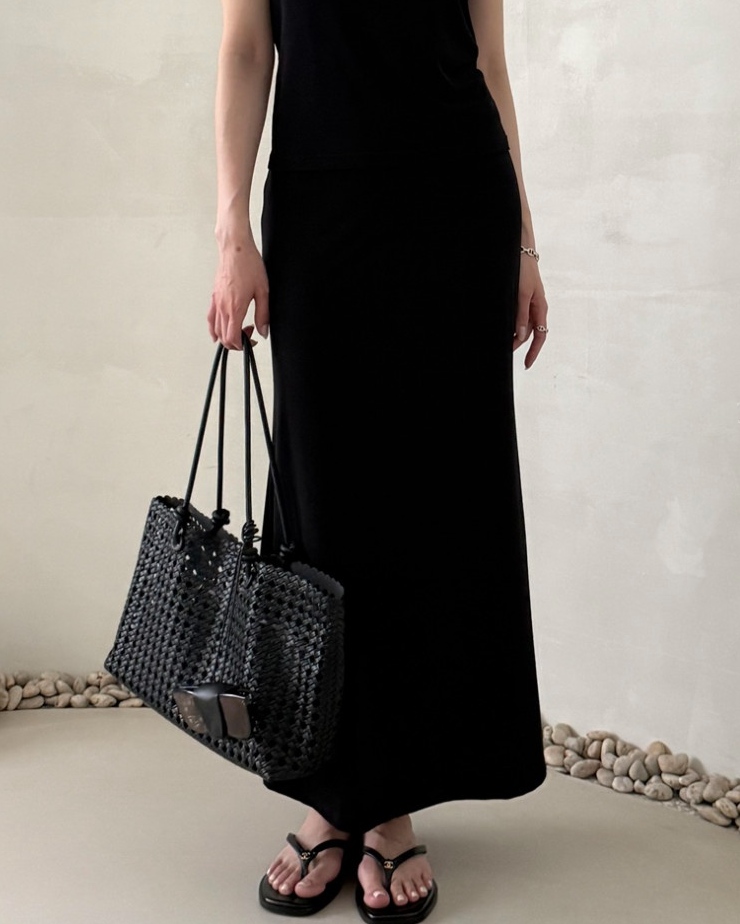 Eyelet shoulder bag