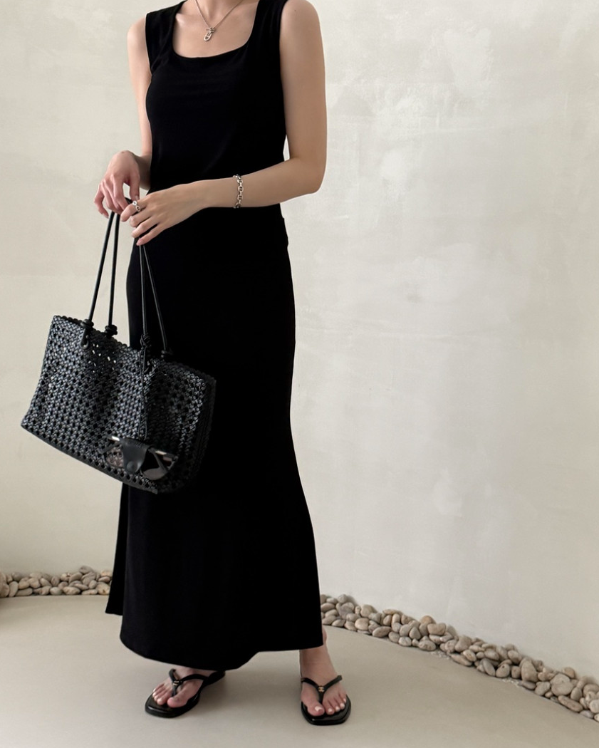 Eyelet shoulder bag