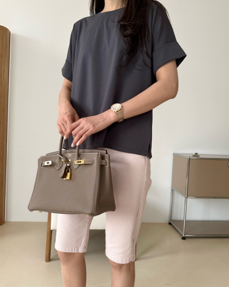 Silky wide cuff T-shirt