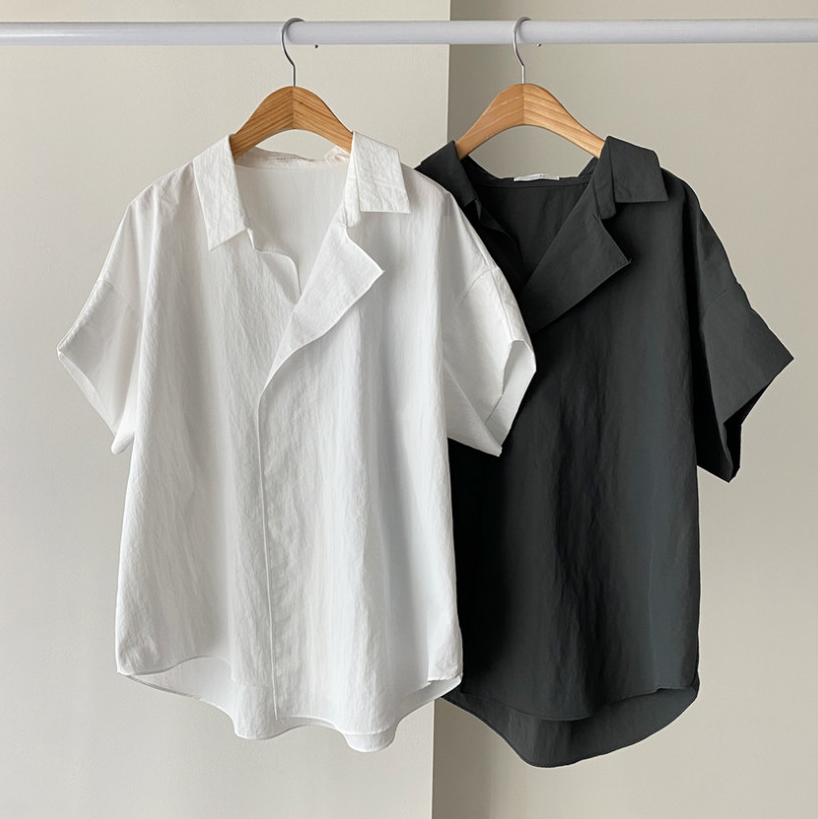 Nylon collar blouse