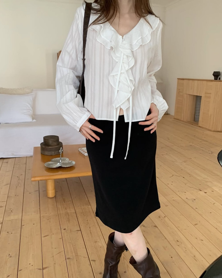 Ruffle lace collar blouse