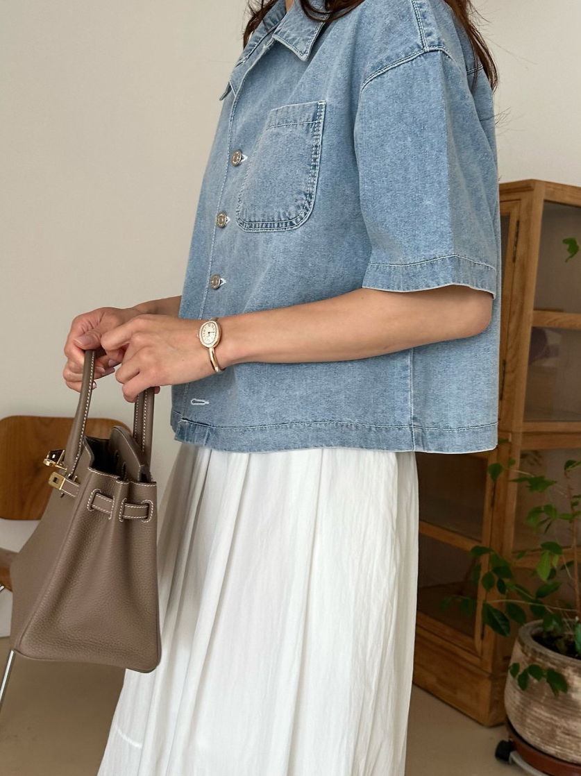 Cropped denim jacket