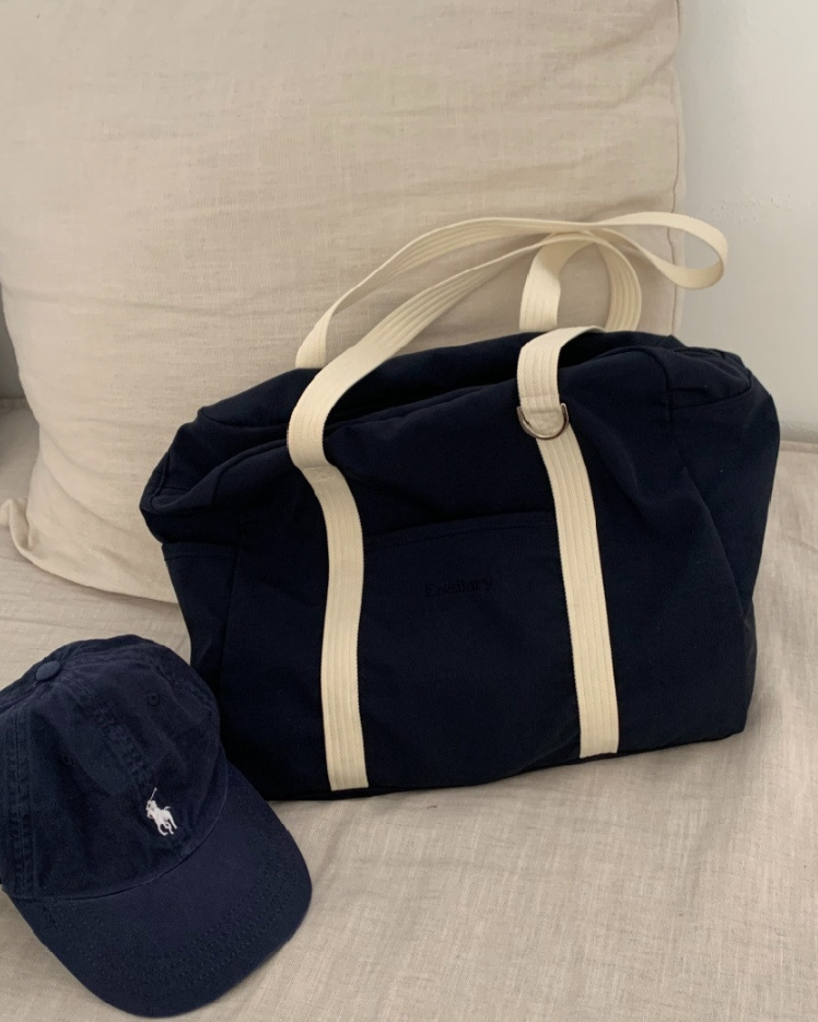 Nylon duffle bag