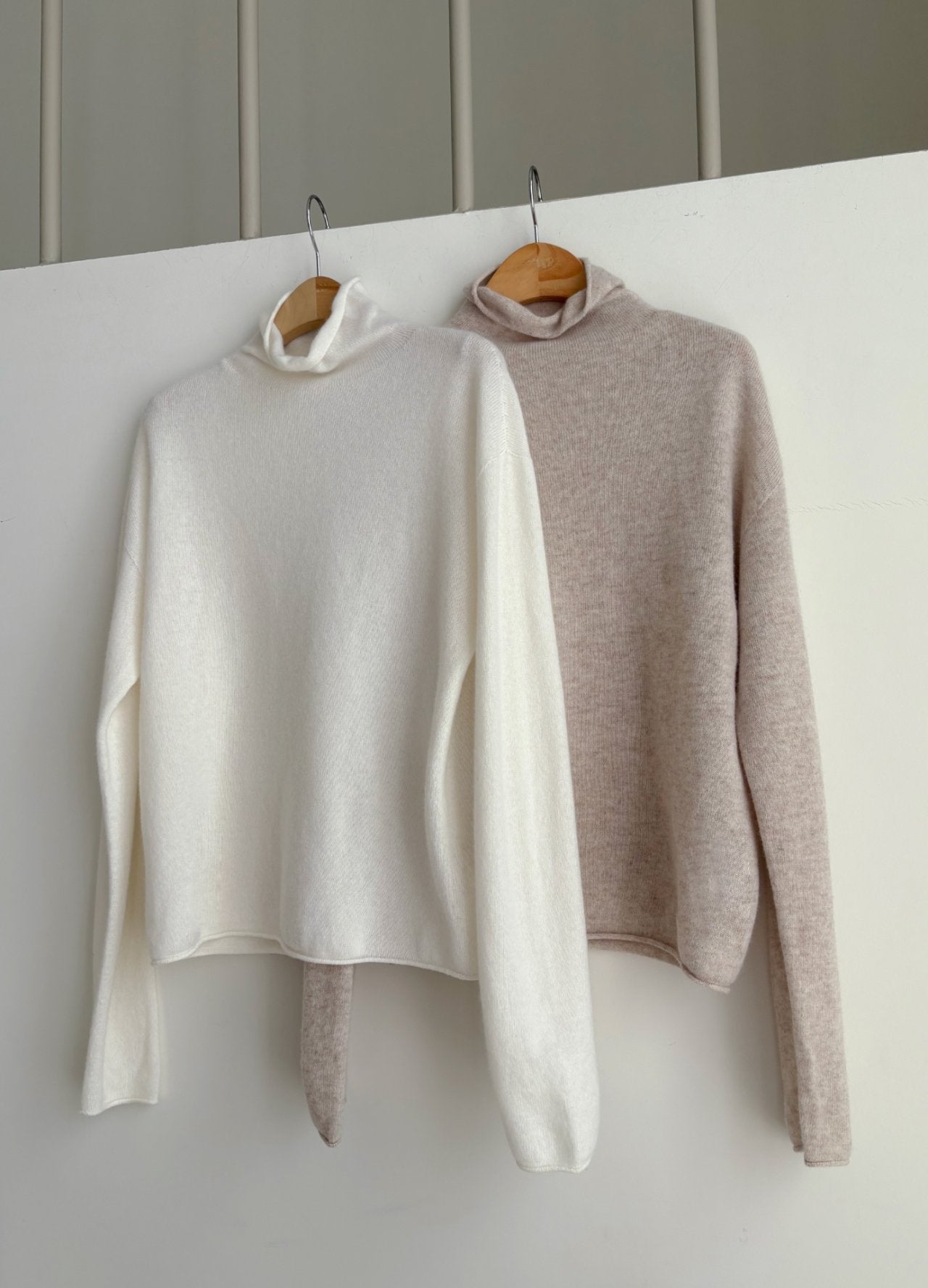 (F/W) Wholegarment high-neck knit top