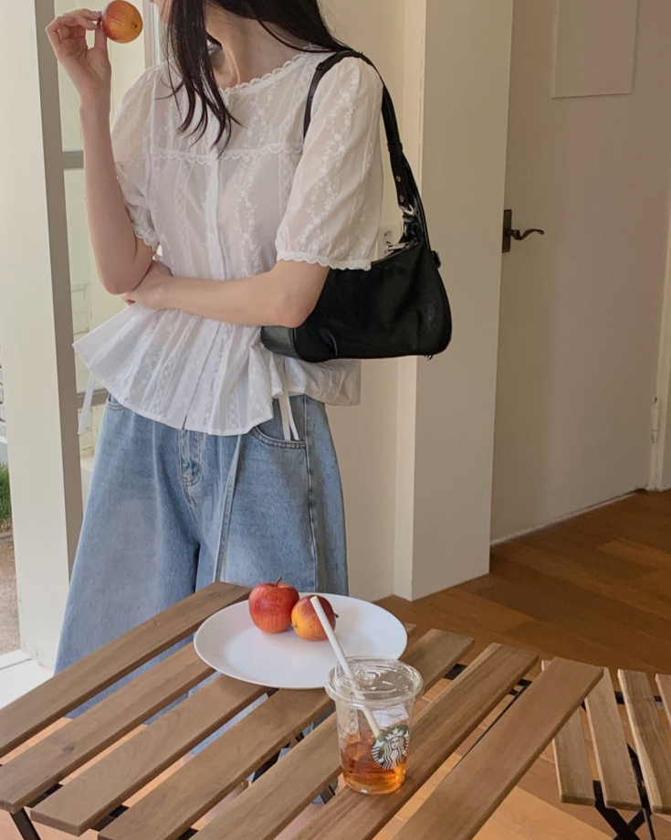 Lulu lace blouse
