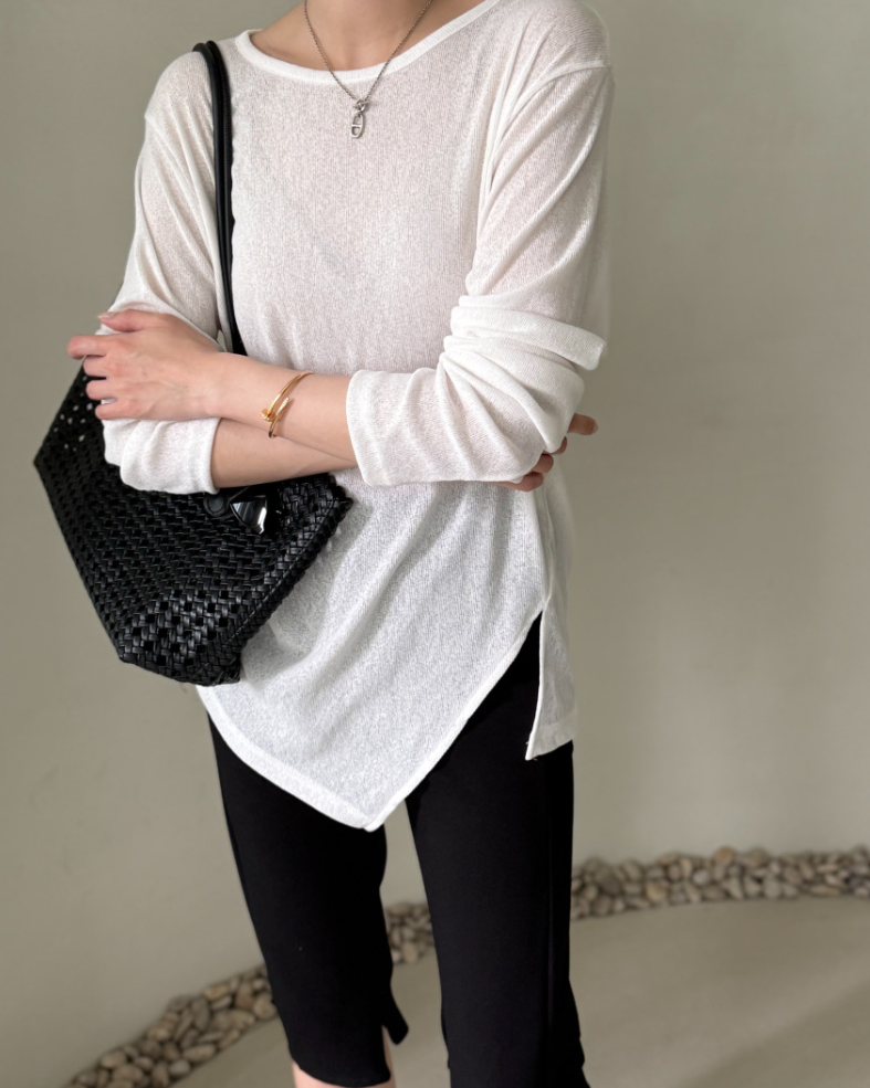 Eyelet shoulder bag