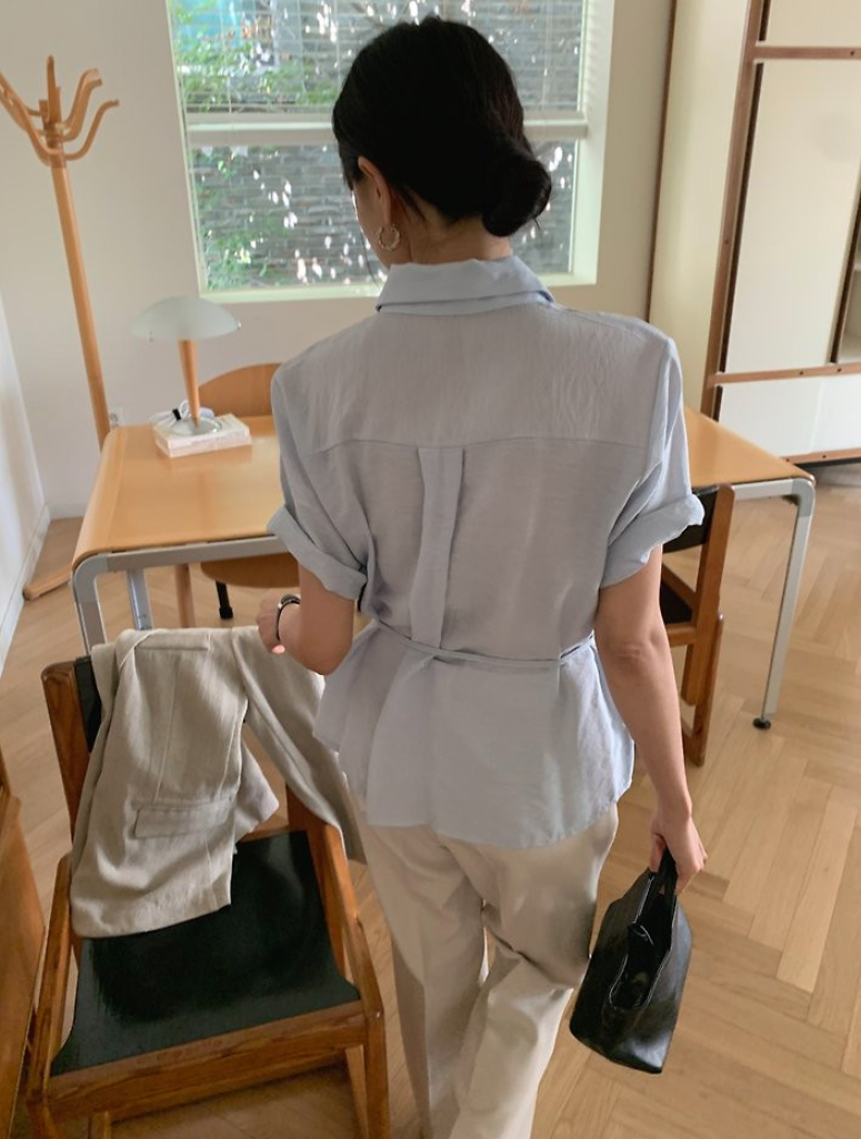 Silky half sleeves blouse