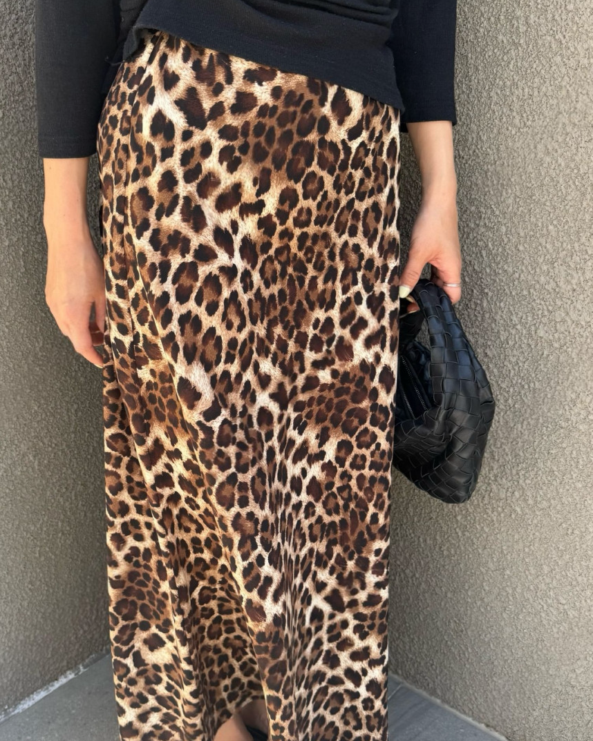 Leopard skirt