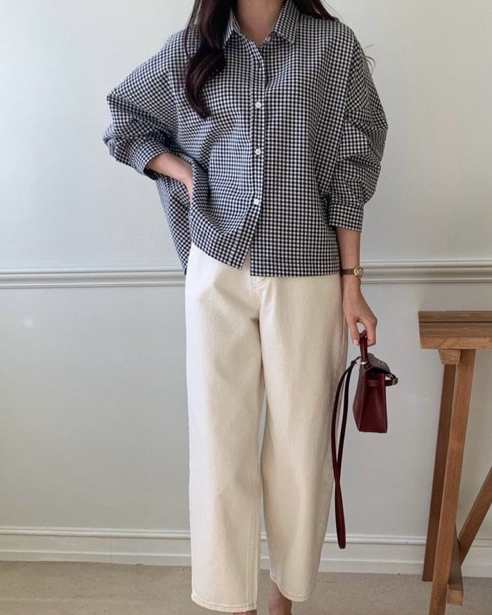 Small checkered cropped shirt