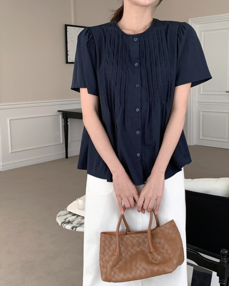 Pintuck blouse