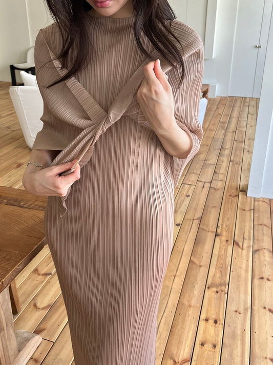 Scarf set pleats dress